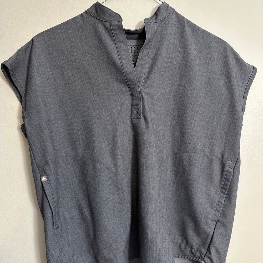 Figs Rafaela Oversized scrub top!